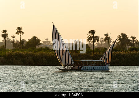 Ägypten. Kreuzfahrt Nil von Kom Ombo nach Luxor, vorbei an Edfu und Esna. Stockfoto