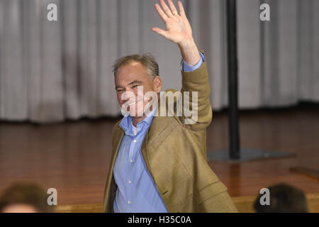 Philadelphia, Pennsylvania, USA. 20. August 2016. Demokratischen Vize-Präsidentschaftskandidat TIM KAINE, Kampagnen in Philadelphia Pa © Ricky Fitchett/ZUMA Draht/Alamy Live News Stockfoto