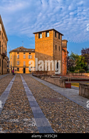 Italien Emilia Romagna Franchigena Weg Fidenza mittelalterlichen Turm Stockfoto