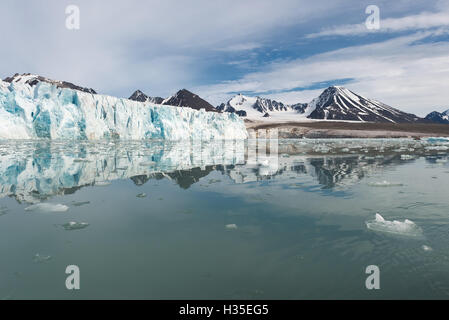 Lilliehook Gletscher in Lilliehook Fjord, ein Zweig der Fjord überqueren, Spitzbergen Insel, Spitzbergen, Arktis, Norwegen Stockfoto