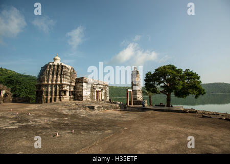 Lonar in Maharashtra ist eine uralte Meteor-Absturzstelle. Es hat auch einige spektakuläre alte Tempel. wie diese Göttin Padmavati Tempel noch in uns Stockfoto