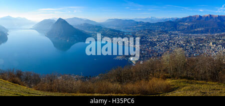 Blick von Lugano und es See vom Monte Bre. Tessin, Schweiz Stockfoto