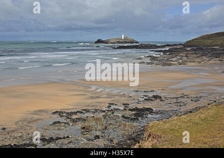 Godrevy Insel und Leuchtturm bei Ebbe, Cornwall, England, UK. (HDR) Stockfoto