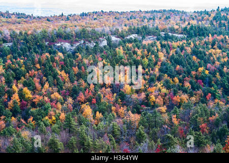 Herbst in den Bergen von Upstate New York. Stockfoto