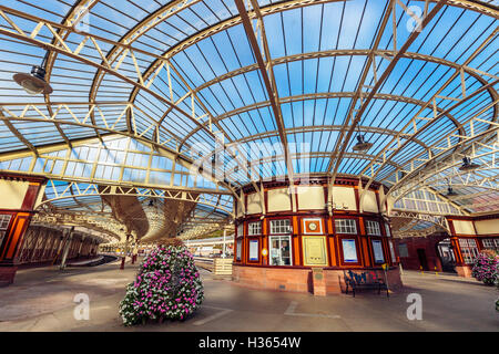 1903-Bahnhof bei Wemyss Bay, Renfrewshire, Schottland, UK restauriert. Restaurierung fand 1994 statt und wird als ein Punkt aufgeführt Stockfoto