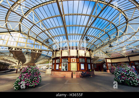 1903-Bahnhof bei Wemyss Bay, Renfrewshire, Schottland, UK restauriert. Restaurierung erfolgte im Jahr 1994 Stockfoto