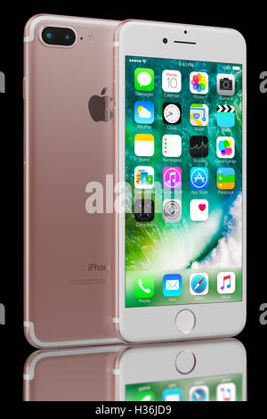 3D-Rendering von Rose Gold iPhone 7 Plus auf schwarzem Hintergrund isoliert. Geräte, die Anwendungen auf dem home-Bildschirm anzeigen. Stockfoto
