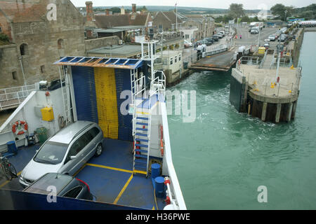 19. September 2016, Fähre verlassen Yarmouth auf der Isle Of Wight Stockfoto