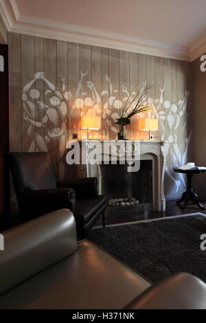 Graffiti Künstler Jerome Mesnager "weiße stellen" Verzierung des Rezeption Halle des Hotel des Academies et des Arts.Paris Frankreich Stockfoto