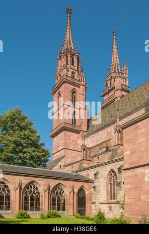 Die Kathedrale, Münsterplatz, Basel, Schweiz Stockfoto