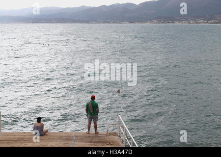 Steg vor der Küste von Stalida-Stalis-Kreta-Griechenland Stockfoto