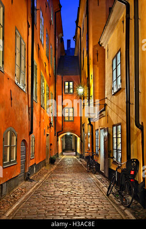 Wandern in den malerischen Gassen von Gamla Stan, die Altstadt von Stockholm, Schweden. Stockfoto