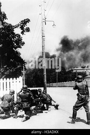 Deutsche Infanterie in Aktion an der Ostfront, 1941 Stockfoto