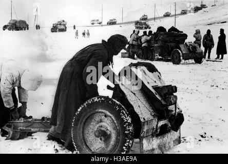 Leichte Waffen sichern eine Rücknahme-Route, 1944 Stockfoto