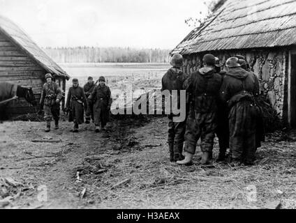 Deutsche Infanterie in den Brückenkopf Kurland, 1945 Stockfoto