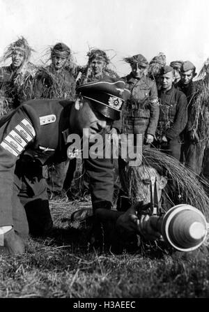 Schulung der Hitler-Jugend in der Volkssturm 1944 Stockfoto