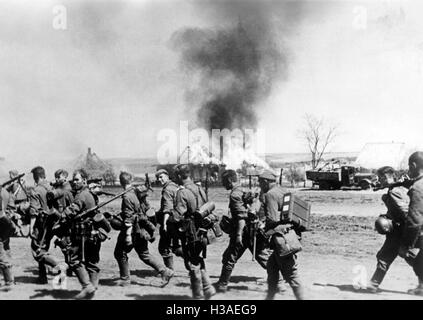 Deutsche Infanteristen während der Vormarsch in Richtung Stalingrad, Mai 1942 Stockfoto