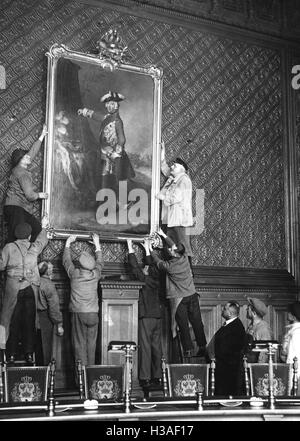 Rückkehr der Friedrich-Porträt in der kommunalen Vorstandsetage in Berlin, 1933 Stockfoto