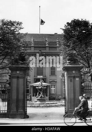 Der Präsidentenpalast in Berlin nach dem Tod von Paul von Hindenburg, 1934 Stockfoto