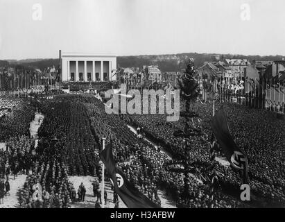 "Erster Spatenstich des"Halle der Volksgemeinschaft'' (Halle des Volkes Gemeinschaft) am 1. Mai 1937 in Weimar" Stockfoto