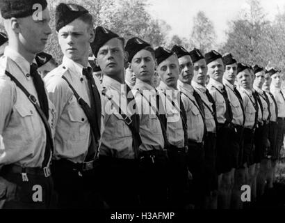Deutsche Auswanderer in der Hitler-Jugend, 1942 Stockfoto