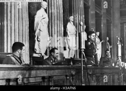 Artur Axmann, Aldo Vidussoni und Baldur von Schirach in Wien, 1942 Stockfoto