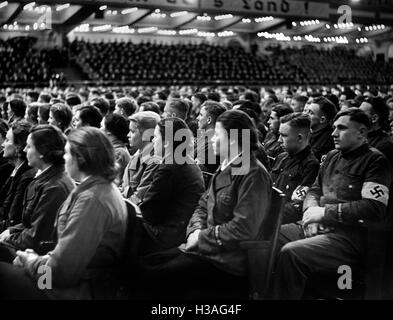 Hitler-Jugend-Rallye im Sportpalast, 1939 Stockfoto