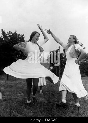 Sommercamp der BDM-Werk Glaube Und Schoenheit (BDM-Arbeit, glaube und Schönheit Gesellschaft) in Neuruppin, 1939 Stockfoto