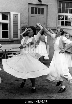 Sommercamp der BDM-Werk Glaube Und Schoenheit (BDM-Arbeit, glaube und Schönheit Gesellschaft) in Neuruppin, 1939 Stockfoto