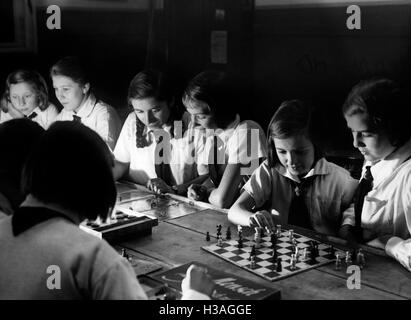 Gesellschaftsabend der BDM-Mitglieder, 1933 Stockfoto