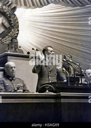 Hitlers Rede über die Erklärung des Krieges gegen die Vereinigten Staaten vor dem Reichstag in der Kroll-Oper Berlin 1941 Stockfoto