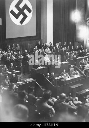 "Hitlers Rede auf dem '' Roehm Putsch'' vor dem Reichstag in der Krolloper in Berlin, 1934" Stockfoto