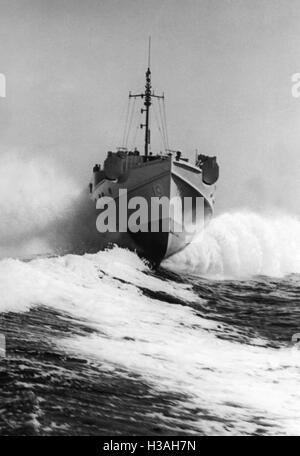 "Das E-Boot '' S 19'' auf der Flucht" Stockfoto