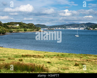 Blick über den Sound Kerrera nach Oban von Horseshoe Bay auf der Insel Kerrera Argyll und Bute Schottland Stockfoto