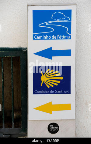 Pilger des Caminho de Santiago, Caminho de Fatima, Cascais, Lissabon, Lissabon, Portugal Stockfoto