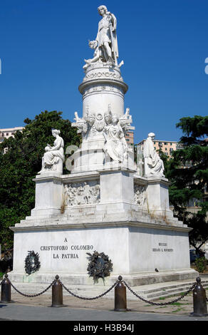 Genua, Italien, die Statue von Christoph Kolumbus. Stockfoto