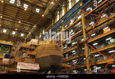 Arbeit geht weiter auf HMS Audacious, das vierte Astute-Klasse Atom-Flotte u-Boot der Royal Navy, bei BAE Systems, Bau-in-Furness. Stockfoto