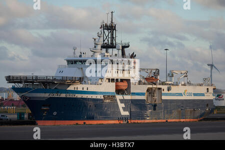 MV Viking Vision neben in Ijmuiden in den Niederlanden Stockfoto