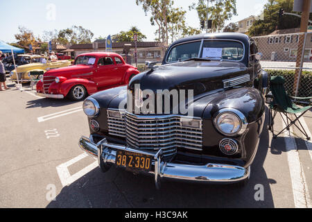 Laguna Beach, CA, USA - 2. Oktober 2016: Schwarz 1941 Cadillac im Besitz von Peter Yoss und der Rotary Club Laguna Beac angezeigt Stockfoto