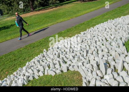 London, UK. 5. Oktober 2016. Fernando Casasempere, zweite Haut, 2016, Parafin-Galerie - The Fries Sculpture Park 2016 umfasst 19 großformatige arbeiten, im englischen Garten zwischen Frieze Masters und Frieze London gesetzt. Von Clare Lilley (Yorkshire Sculpture Park) ausgewählt, wird der Fries-Skulpturenpark 19 großen Künstlern wie Conrad Shawcross, Claus Oldenburg, Nairy Baghramian, Ed Herring, Goshka Macuga und Lynn Chadwick verfügen. Die Anlagen bleiben auf Sicht bis 8. Januar 2017. Bildnachweis: Guy Bell/Alamy Live-Nachrichten Stockfoto