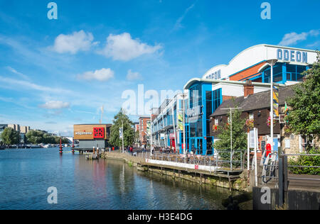 Moderne Gebäude auf Brayford Pool Waterfront, City of Lincoln, Lincolnshire, England UK Stockfoto