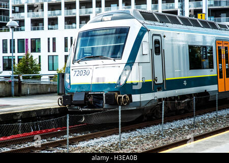 Elektrischer Zug Ankunft in Sandnes Railway Station Norwegen Stockfoto