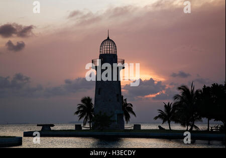 Der charmante Boca Chita Leuchtturm von Mark Honeywell Miami Oolitic Kalkstein gebaut erinnert an eine vergangene Ära. Stockfoto