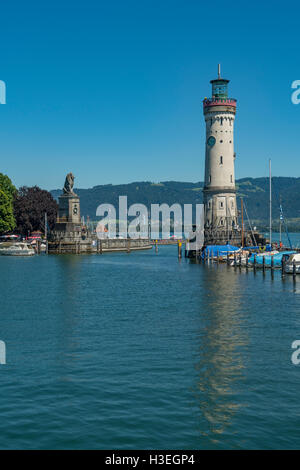 Leuchtturm und bayerischem Löwen, Lindau, Bayern, Deutschland Stockfoto