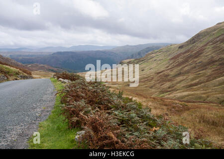 Die beeindruckende Honister Pass im Lake District National Park, Cumbria, England Stockfoto