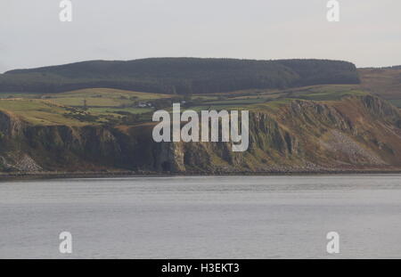 Fernblick über schwarze Höhle Bennan Kopf Isle of Arran Schottland September 2016 Stockfoto