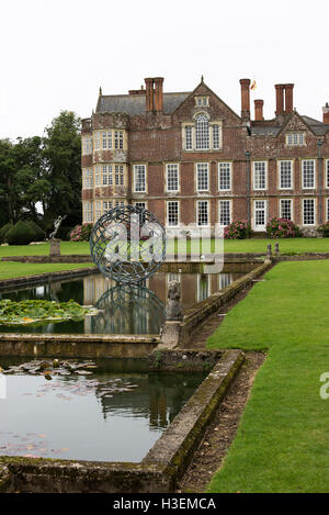 Die wunderschön gepflegte Burton Agnes Hall und Gärten in Burton Agnes in der Nähe von Driffield East Yorkshire England Vereinigtes Königreich Großbritannien Stockfoto