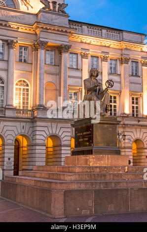 Denkmal für Nikolaus Kopernikus in der polnischen Hauptstadt. Stockfoto