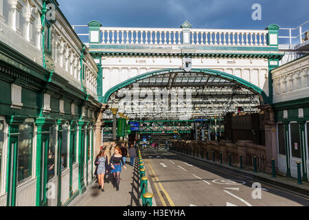 Waverly Station in Edinburgh, Schottland Stockfoto