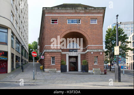 Die Gassen ein Café/Bar/Restaurant mit Ten-Pin Bowling-Bahnen, Bristol, UK Stockfoto